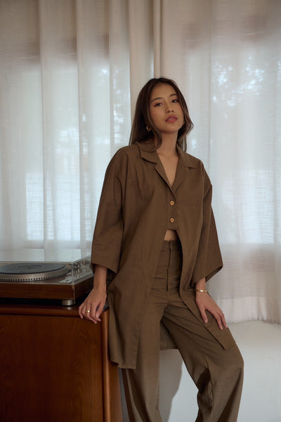 FABLAB DUNNE Olivia Midi Shirt (brown) เสื้อเชิ้ตสไตล์มินิมอล