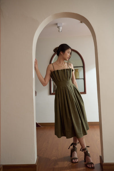 FABLAB DUNNE Camilia Dress (olive) เดรสสายเดี่ยวสไตล์มินิมอล